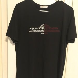 Versace T-shirt (LARGE)